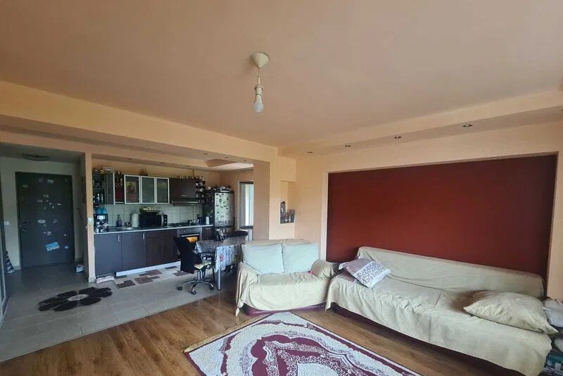 Lacul Tei x Parcul Circului, metrou Stefan cel mare 12 min